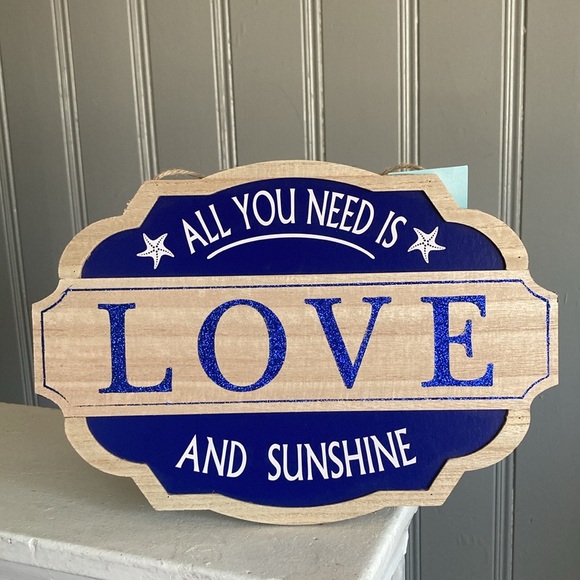 NWT All You Need is LOVE And Sunshine- Nautical Wooden Medallion Decor Sign - Picture 12 of 17